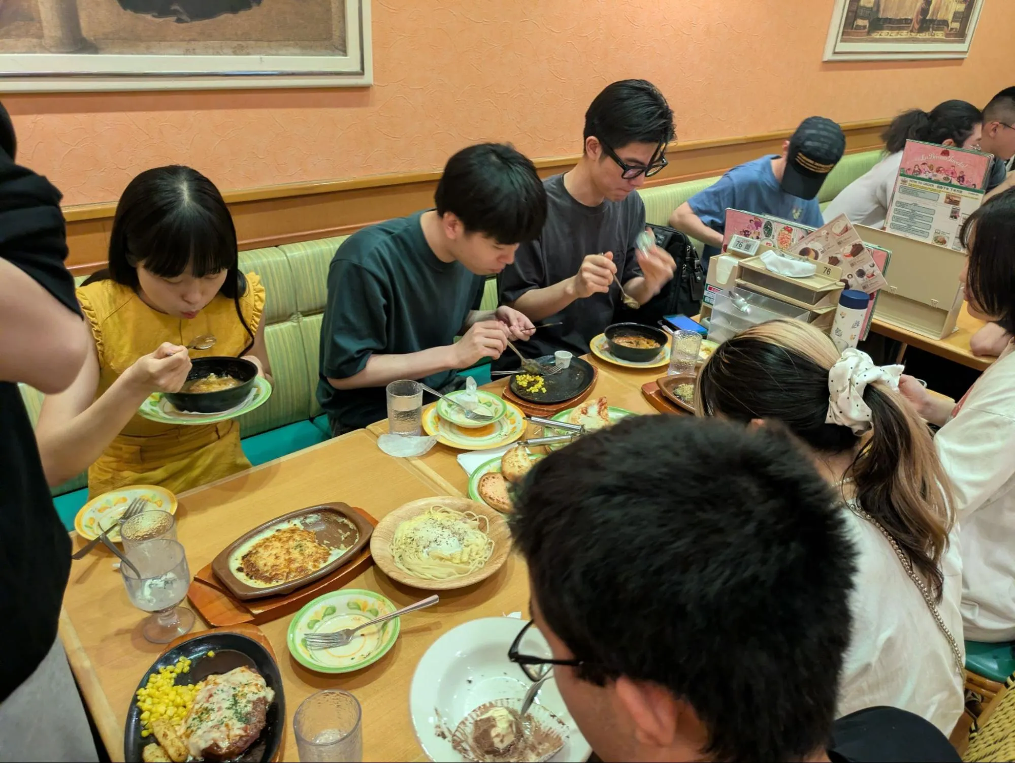 食べている様子1